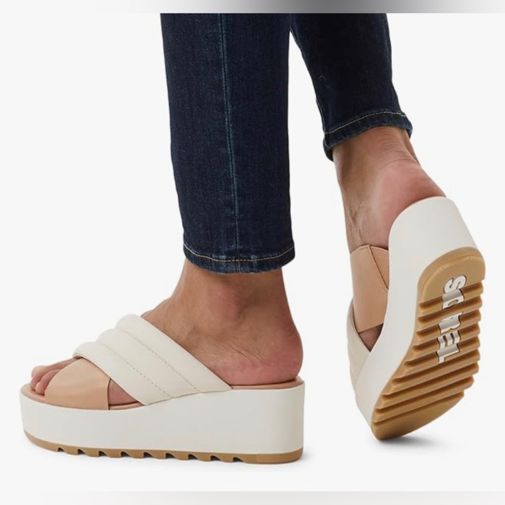 Sorel Women's Cameron Flatform Puff Mule Sandals in Color Chalk & Honest Beige